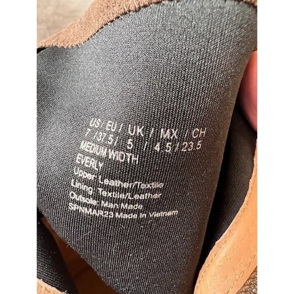 Gentle Souls By Kenneth Cole Everly Brown Suede Women Stretch Ankle Boots Size 7 - Picture 7 of 9